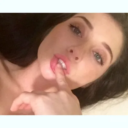 Ищу того, кто сможет выдержать мой взгляд...