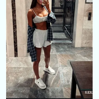 Знойная кокетка из Москвы ищет приключений без границ