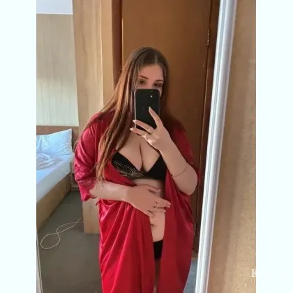 Инди.Милая девушка может росслабить нормального адекватного мужчину.